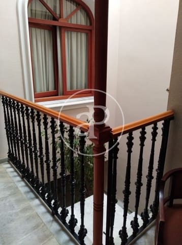 6 soveværelse Villa til salg i Centro, Castelló de la Plana - € 600.000 (Ref: 9936467)