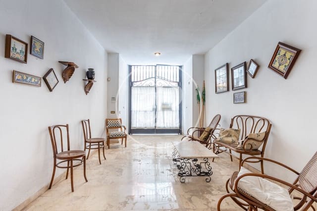 6 soveværelse Villa til salg i Centro, Castelló de la Plana - € 600.000 (Ref: 9936467)