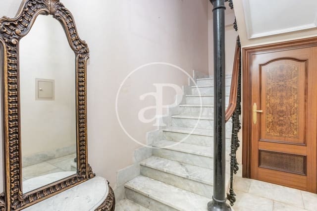 6 soveværelse Villa til salg i Centro, Castelló de la Plana - € 600.000 (Ref: 9936467)