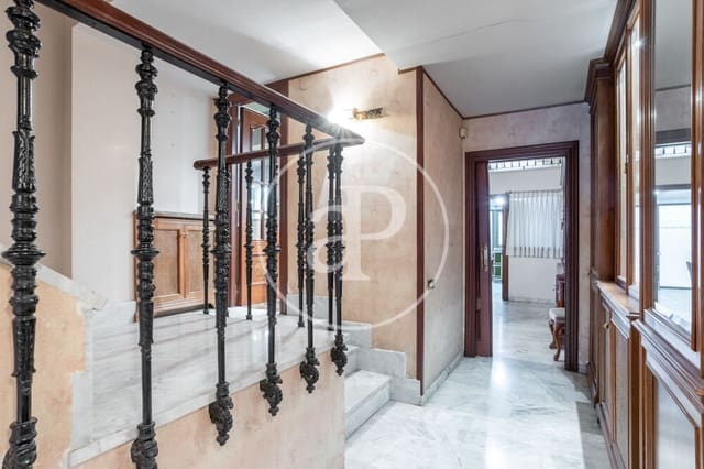 6 soveværelse Villa til salg i Centro, Castelló de la Plana - € 600.000 (Ref: 9936467)