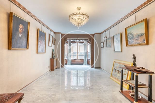 6 soveværelse Villa til salg i Centro, Castelló de la Plana - € 600.000 (Ref: 9936467)
