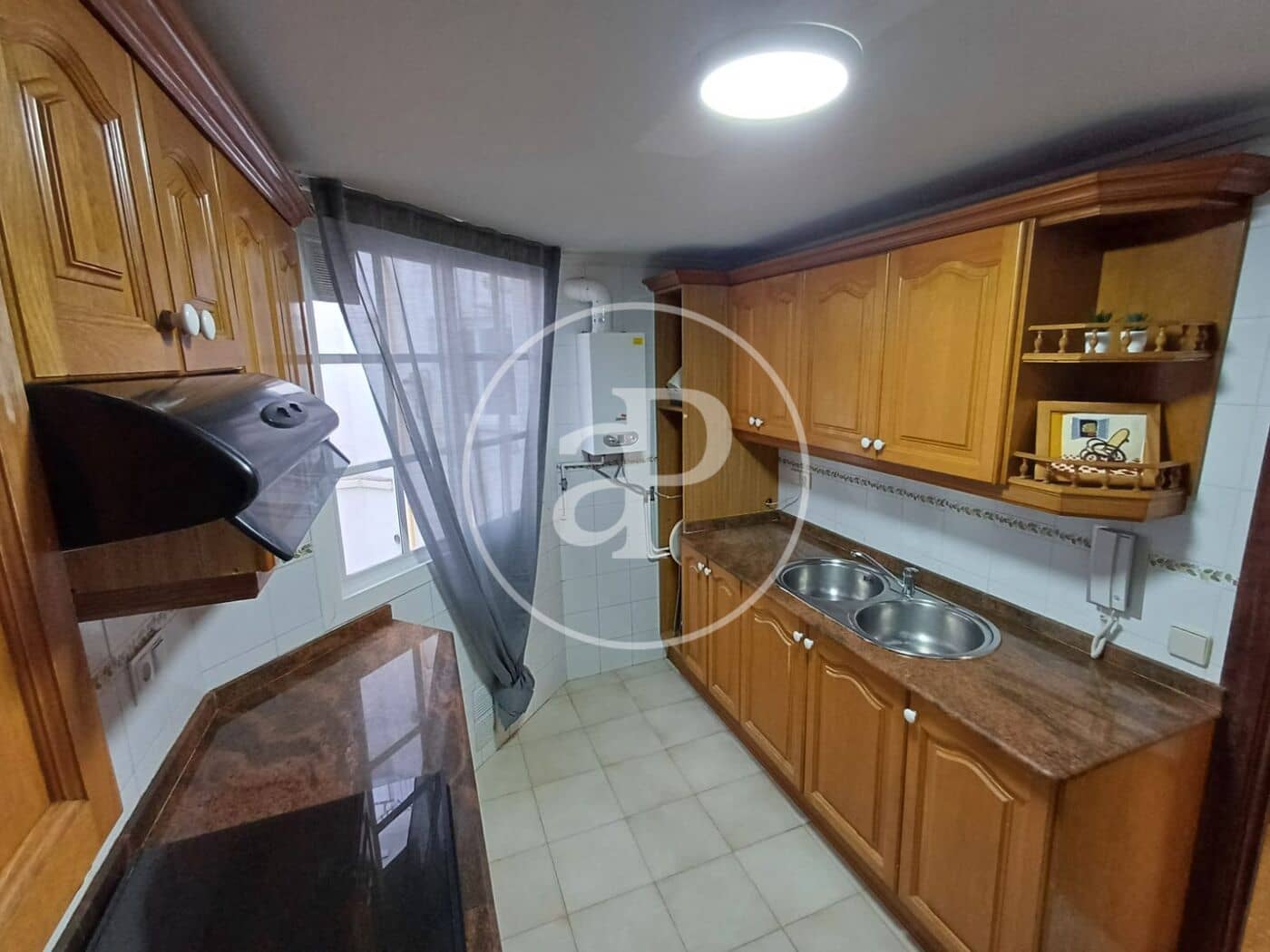 4 bedroom Apartment for rent in Valencia city - € 2,150 (Ref: 9938277)