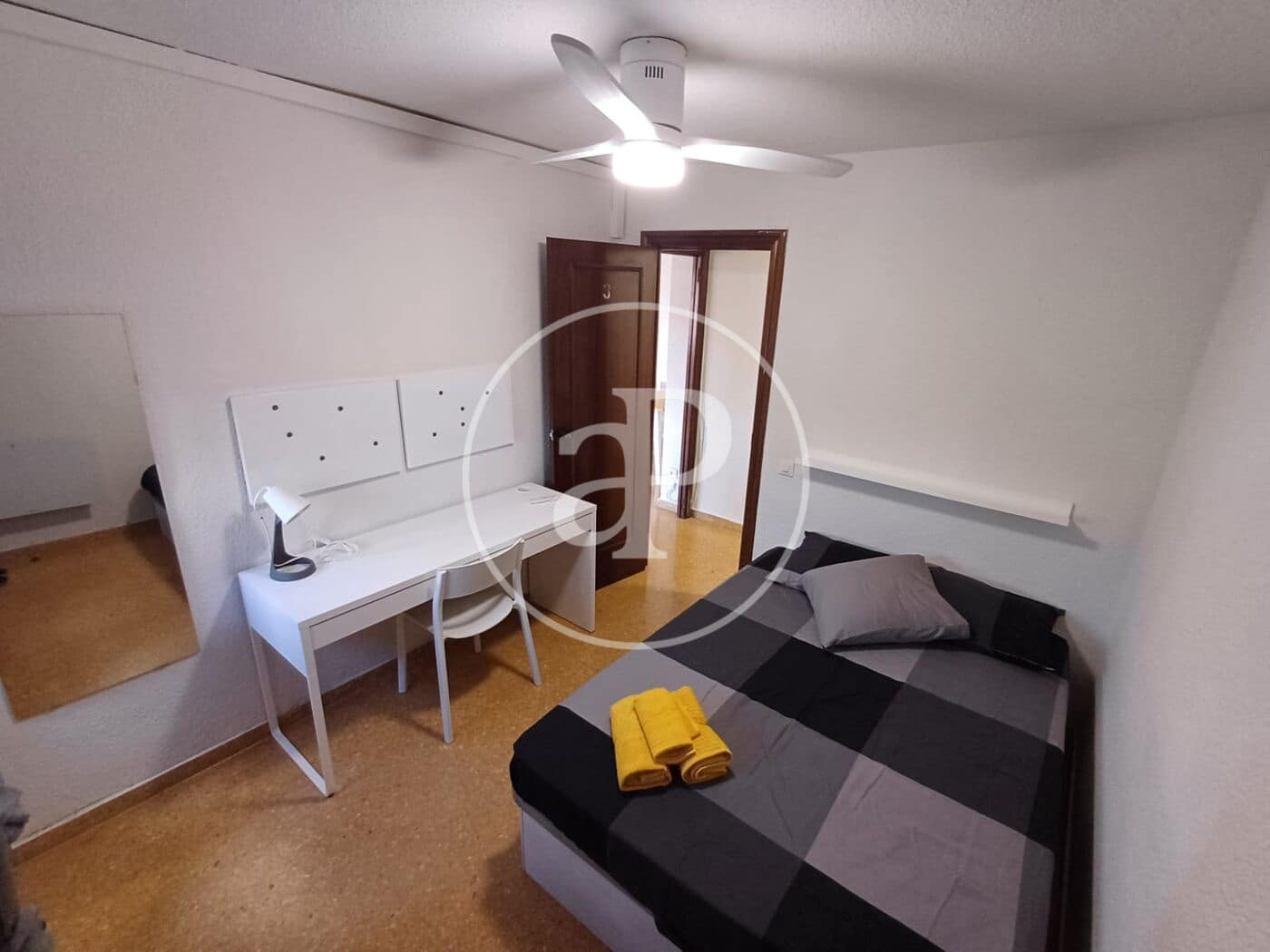 4 bedroom Apartment for rent in Valencia city - € 2,150 (Ref: 9938277)