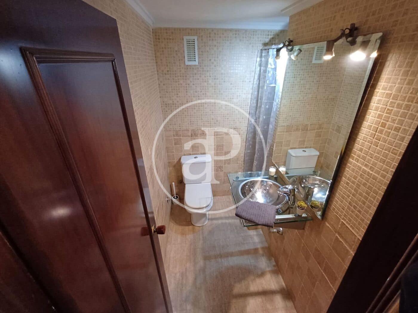 4 bedroom Apartment for rent in Valencia city - € 2,150 (Ref: 9938277)