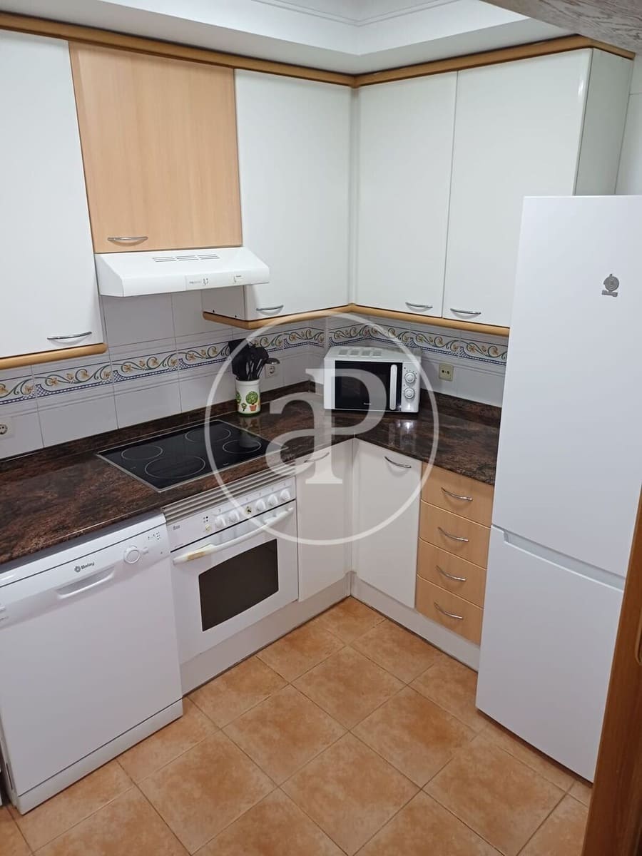 3 bedroom Apartment for rent in Valencia city - € 1,440 (Ref: 9938278)