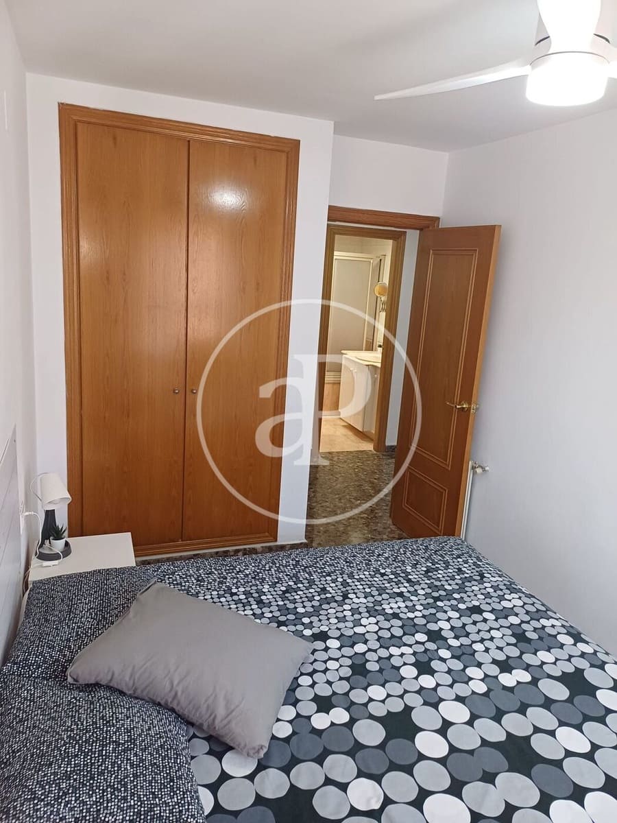 3 bedroom Apartment for rent in Valencia city - € 1,440 (Ref: 9938278)