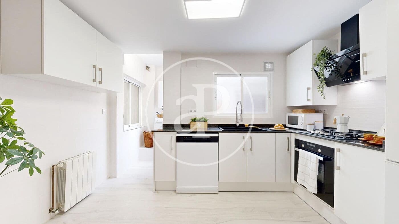 4 Zimmer Apartment zu vermieten in Valencia Stadt - 1.900 € (Ref: 9938280)
