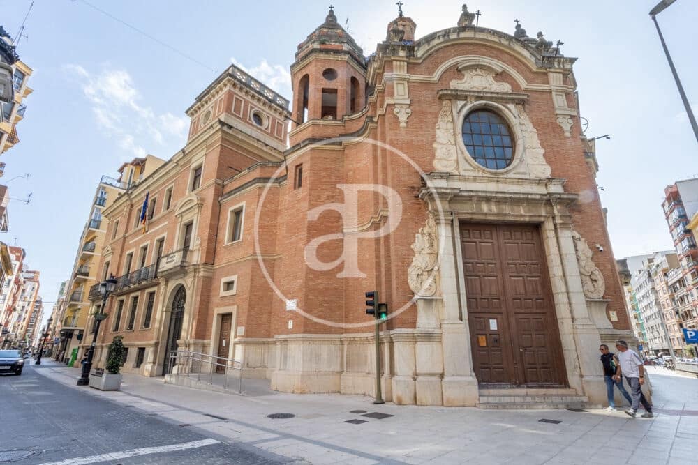 3 soveværelse Lejlighed til salg i Castello de la Plana - € 287.000 (Ref: 9940041)