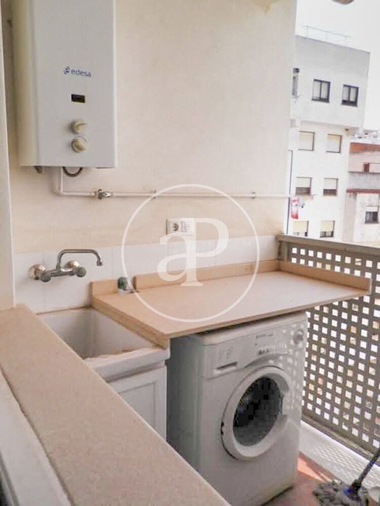 3 bedroom Apartment for sale in Castello de la Plana - € 287,000 (Ref: 9940041)