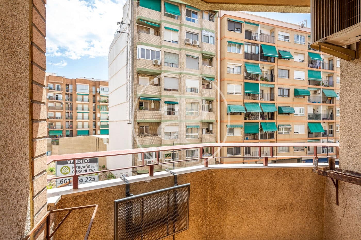 3 bedroom Apartment for rent in Valencia city with garage - € 1,500 (Ref: 9940042)