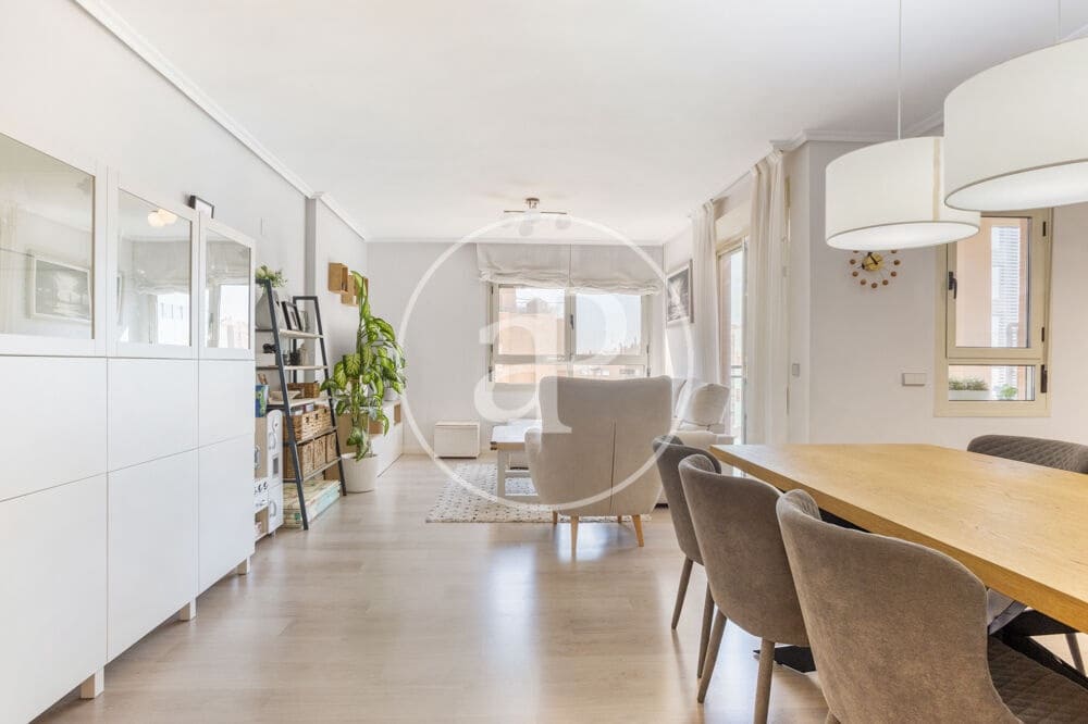 3 bedroom Apartment for sale in Valencia city with pool - € 605,000 (Ref: 9942591)
