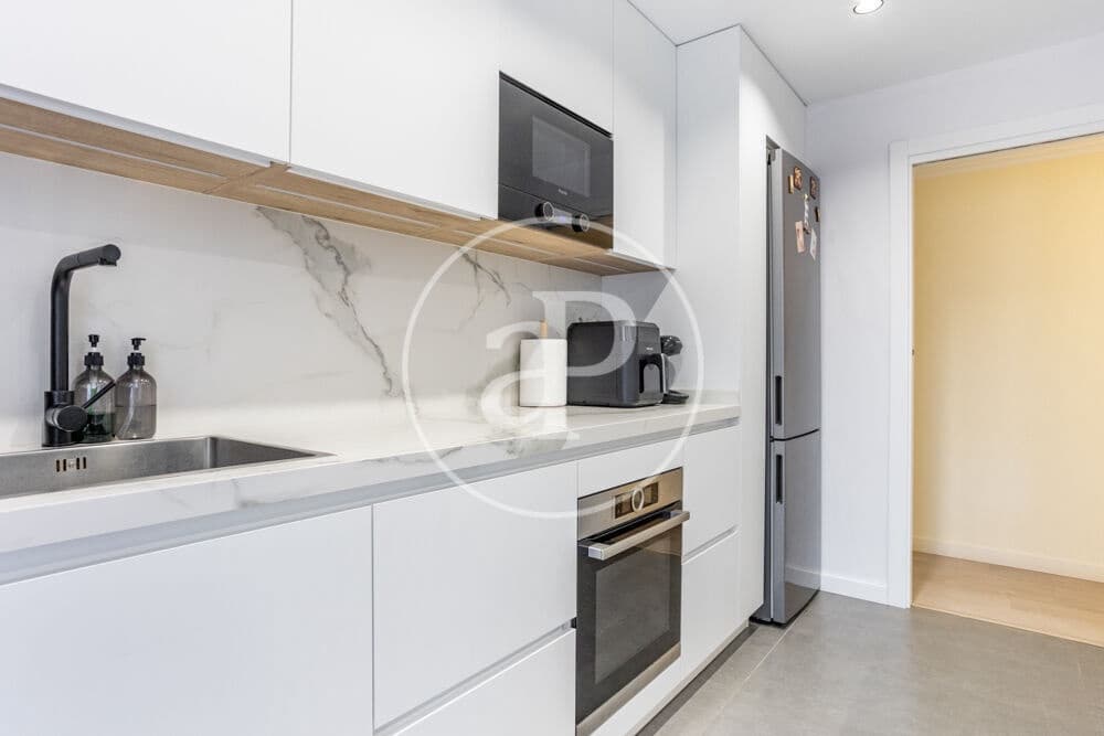 3 bedroom Apartment for sale in Valencia city with pool - € 605,000 (Ref: 9942591)