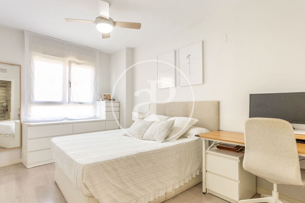 3 bedroom Apartment for sale in Valencia city with pool - € 605,000 (Ref: 9942591)
