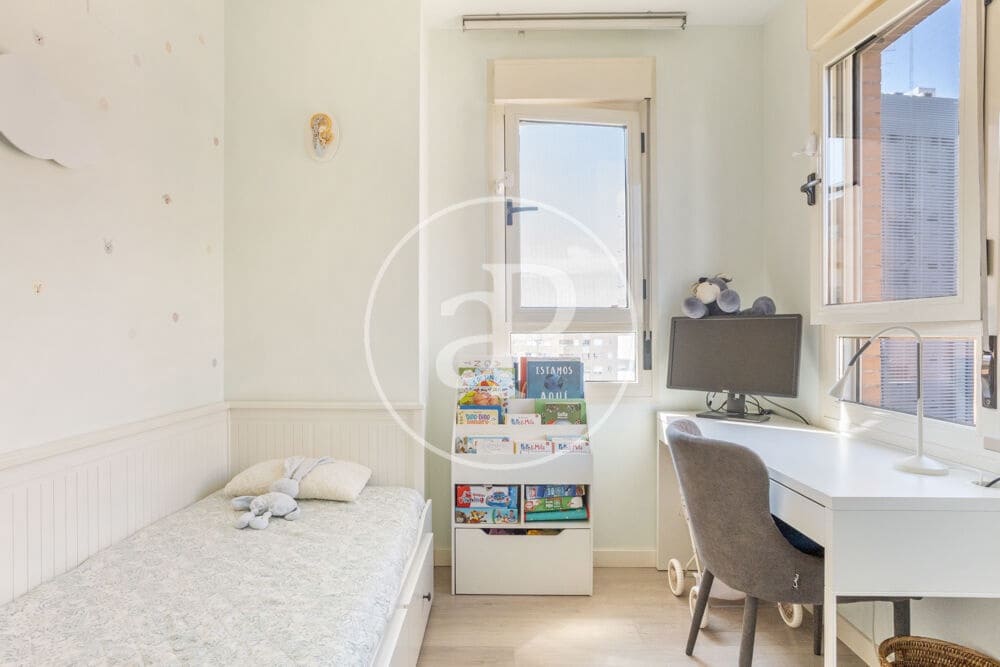3 bedroom Apartment for sale in Valencia city with pool - € 605,000 (Ref: 9942591)