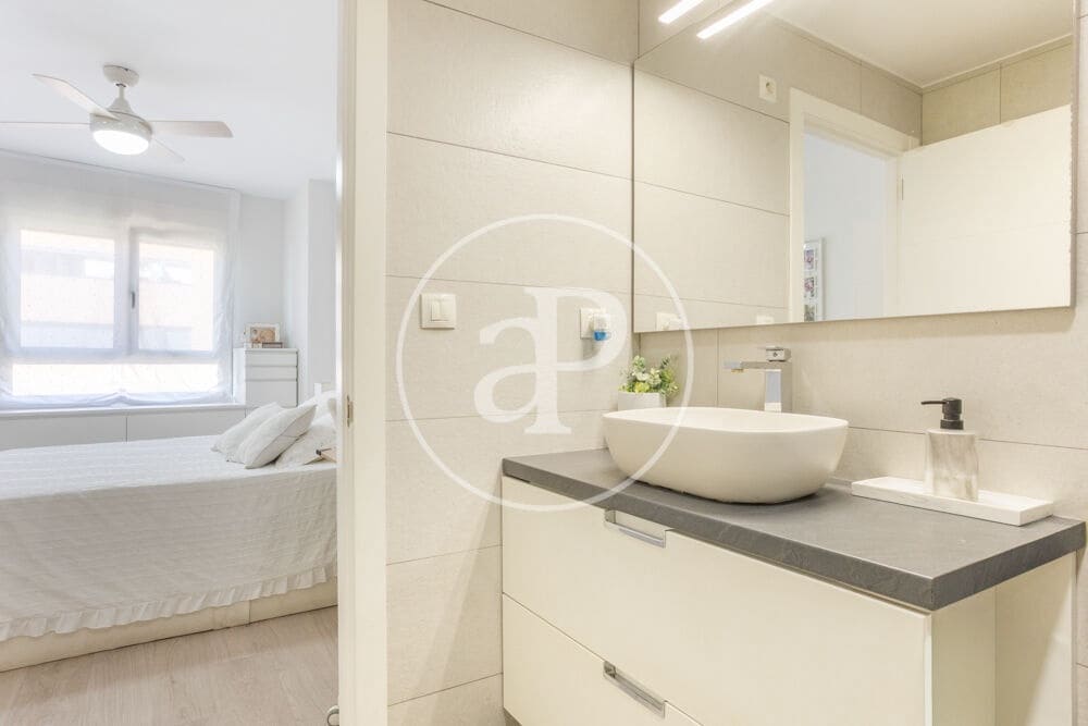 3 bedroom Apartment for sale in Valencia city with pool - € 605,000 (Ref: 9942591)
