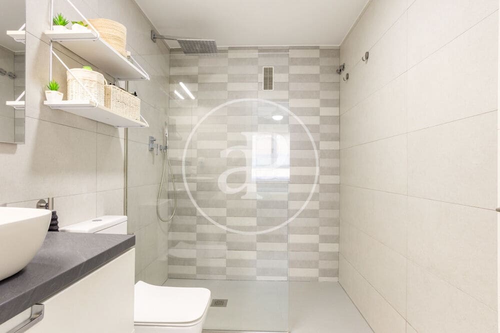 3 bedroom Apartment for sale in Valencia city with pool - € 605,000 (Ref: 9942591)
