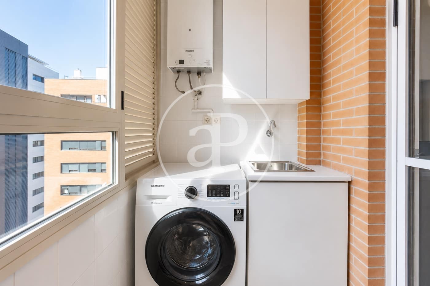 3 bedroom Apartment for sale in Valencia city with pool - € 605,000 (Ref: 9942591)