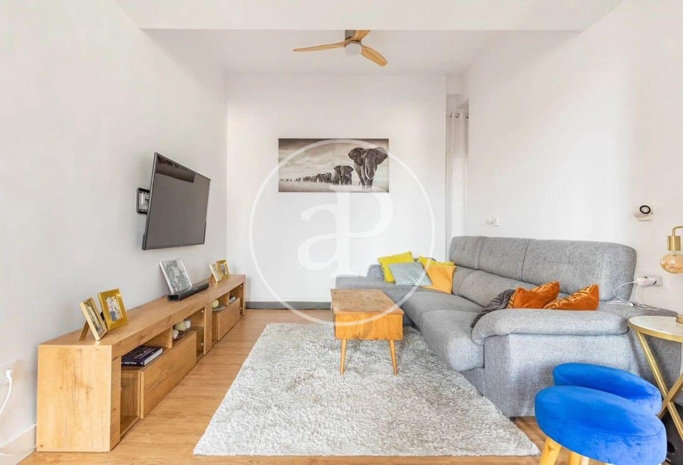2 soverom Leilighet til leie i Valencia by - € 2 200 (Ref: 9942592)