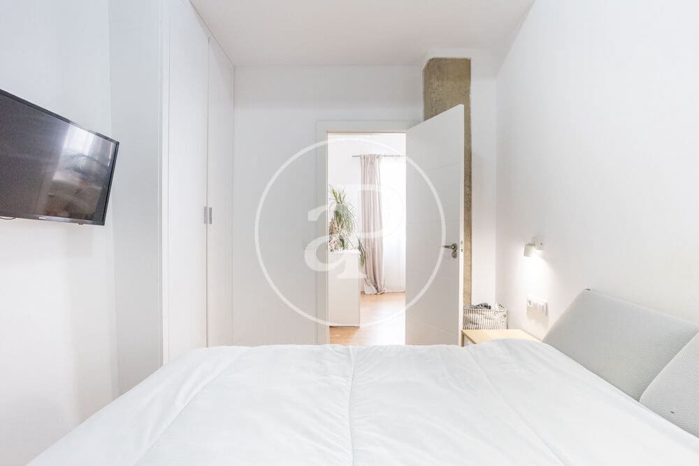 2 bedroom Apartment for rent in Valencia city - € 1,995 (Ref: 9942592)
