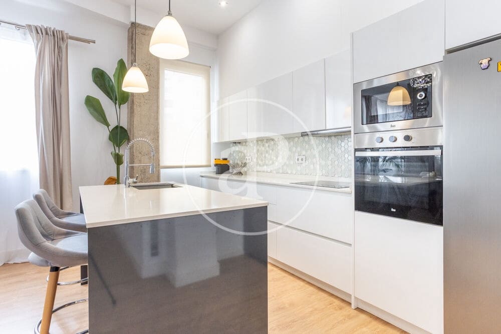 2 bedroom Apartment for rent in Valencia city - € 1,995 (Ref: 9942592)