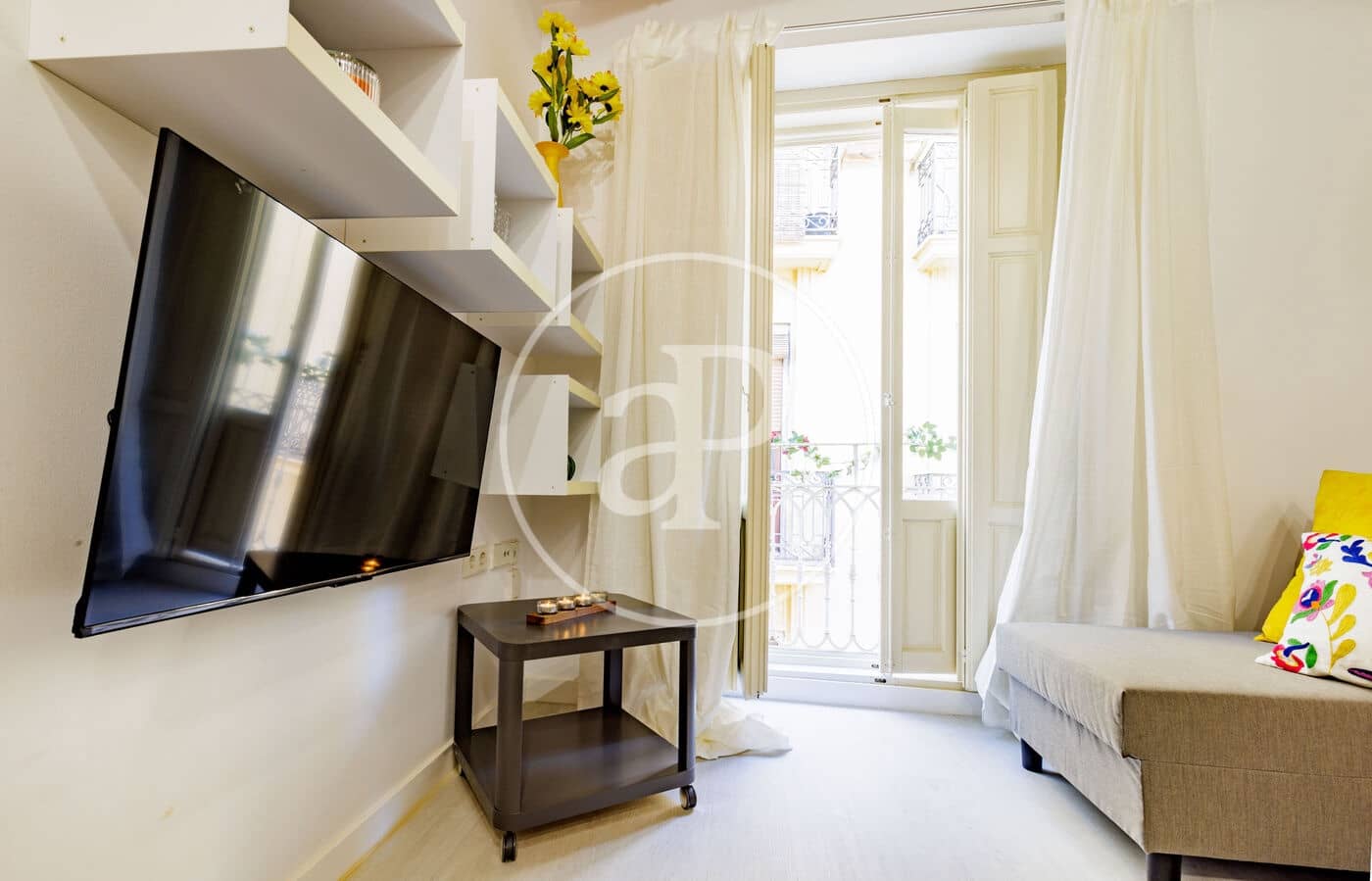 1 bedroom Apartment for rent in Valencia city - € 1,300 (Ref: 9942595)