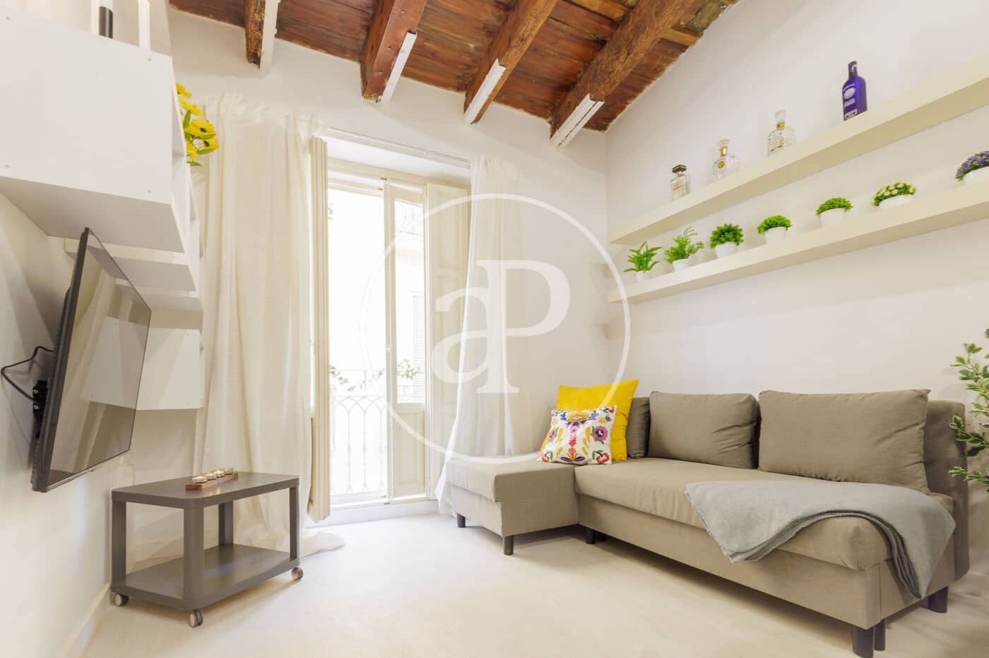 1 bedroom Apartment for rent in Valencia city - € 1,300 (Ref: 9942595)