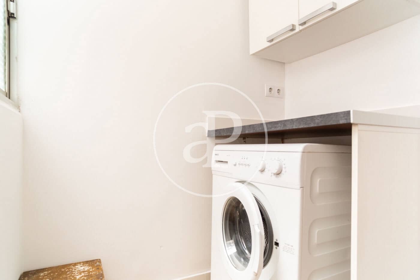 3 makuuhuone Huoneisto vuokrattavana paikassa Valencia kaupunki - 1 300 € (Ref: 9942596)