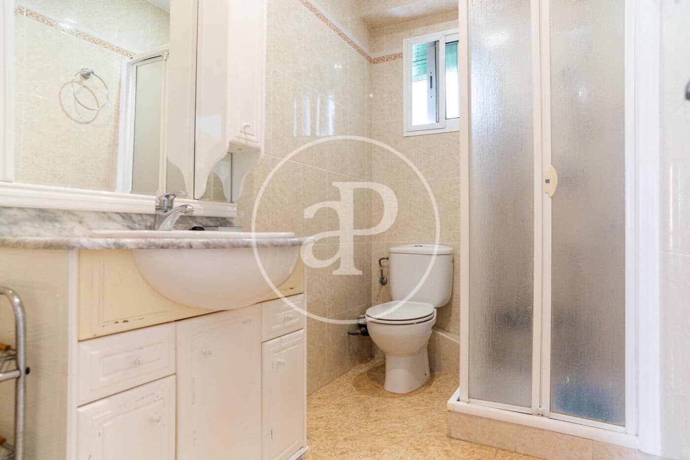 3 makuuhuone Huoneisto vuokrattavana paikassa Valencia kaupunki - 1 300 € (Ref: 9942596)