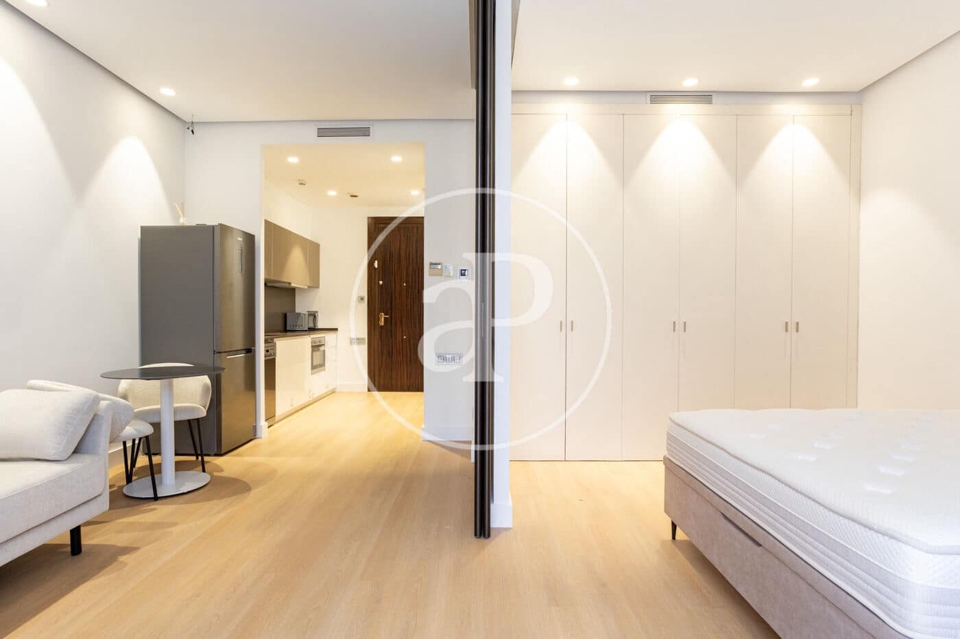 1 soverom Leilighet til leie i Valencia by - € 1 600 (Ref: 9942598)