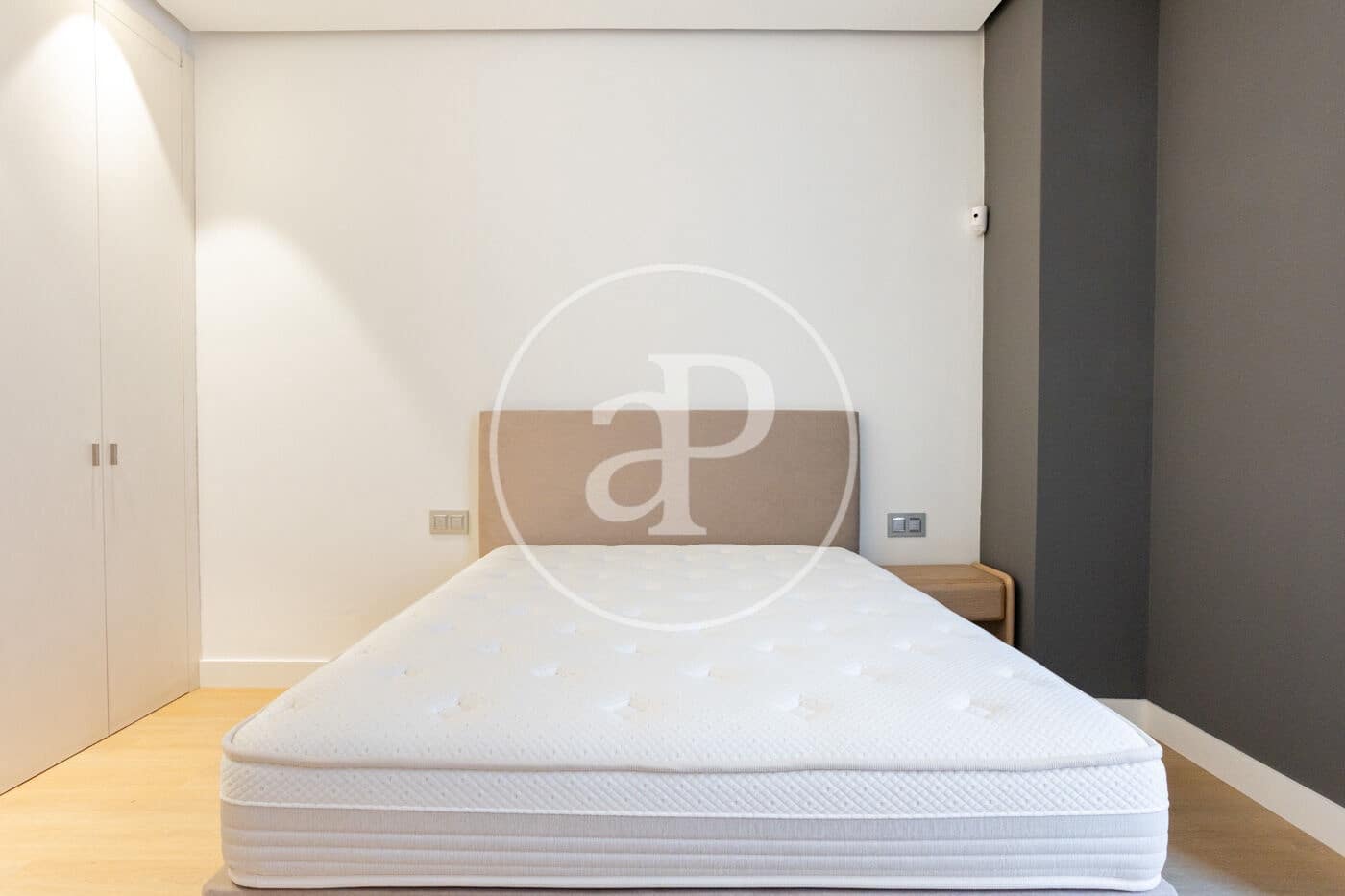 1 soverom Leilighet til leie i Valencia by - € 1 600 (Ref: 9942598)