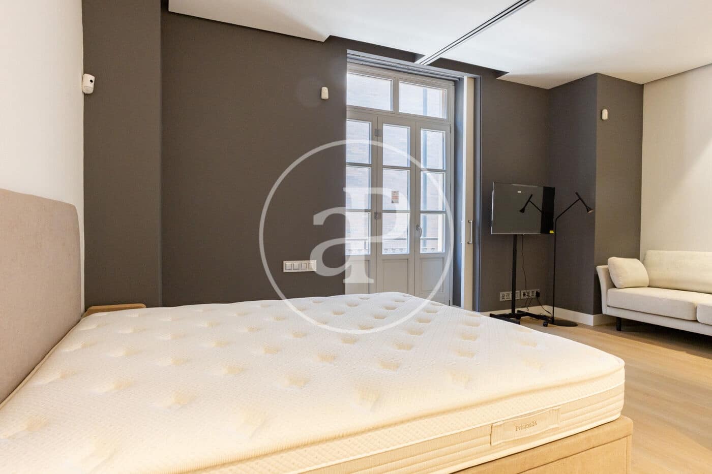 1 soverom Leilighet til leie i Valencia by - € 1 600 (Ref: 9942598)