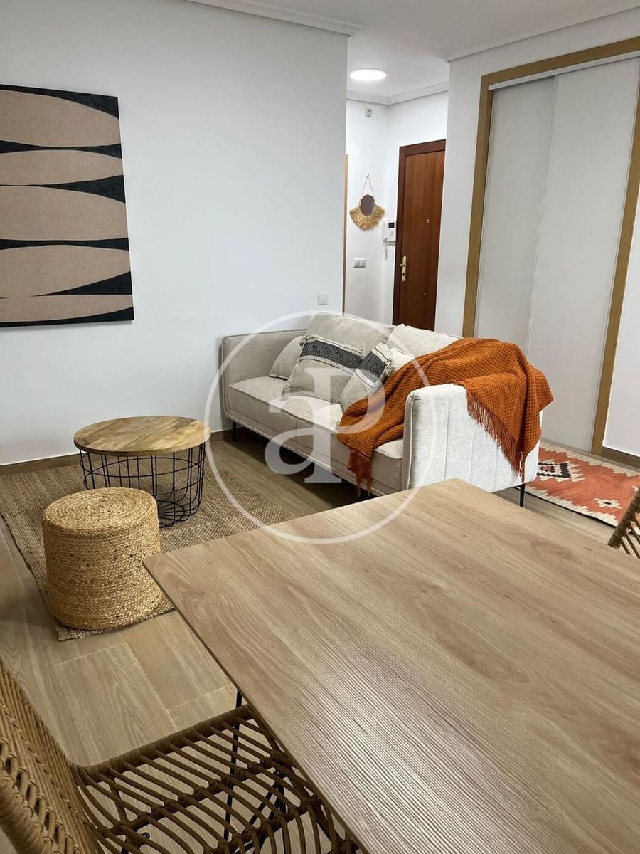 2 Zimmer Apartment zu vermieten in Valencia Stadt - 1.400 € (Ref: 9942599)