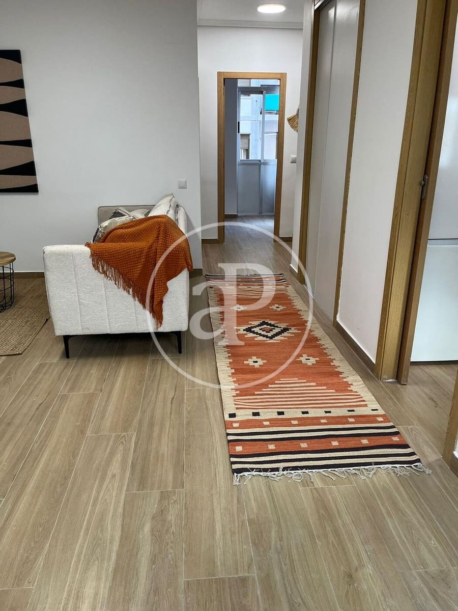 2 Zimmer Apartment zu vermieten in Valencia Stadt - 1.400 € (Ref: 9942599)