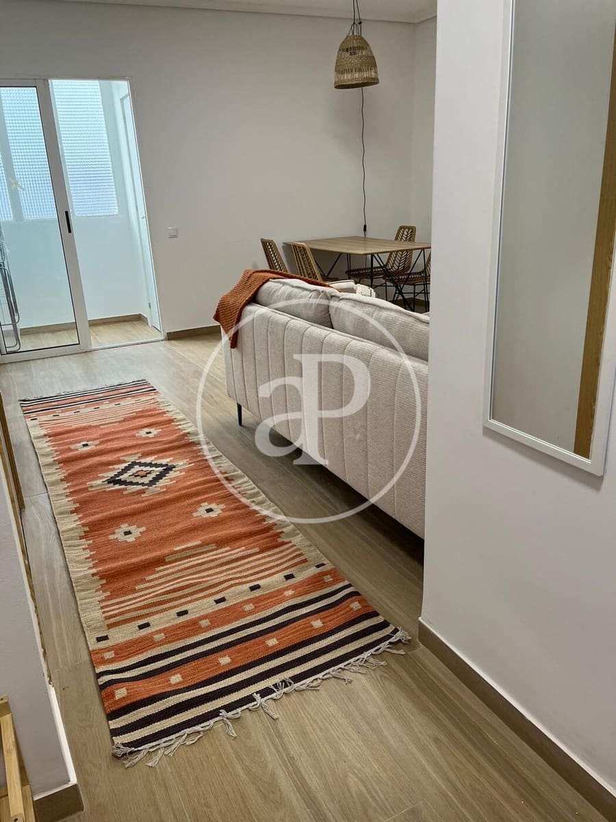 2 Zimmer Apartment zu vermieten in Valencia Stadt - 1.400 € (Ref: 9942599)