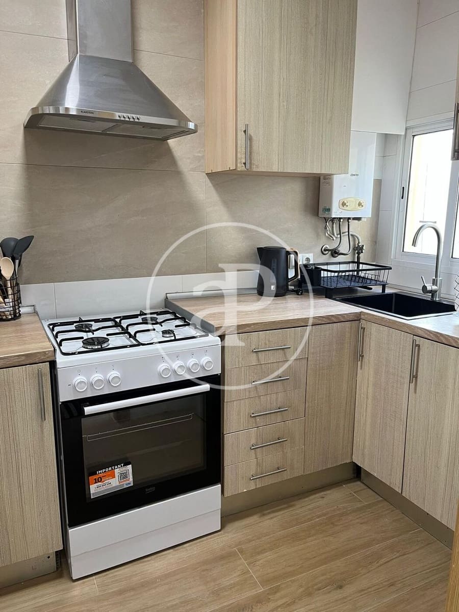 2 Zimmer Apartment zu vermieten in Valencia Stadt - 1.400 € (Ref: 9942599)