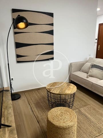 2 sovrum Lägenhet att hyra i La Petxina, Valencia stad - 1 400 € (Ref: 9942599)