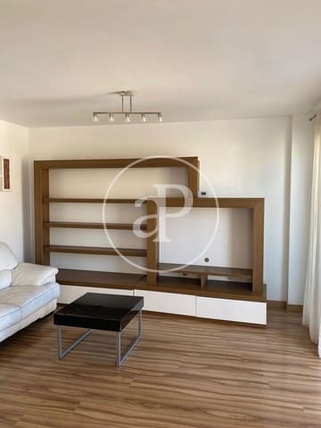 5 slaapkamer Appartement te huur in La Pobla de Vallbona met garage - € 1.450 (Ref: 9942600)