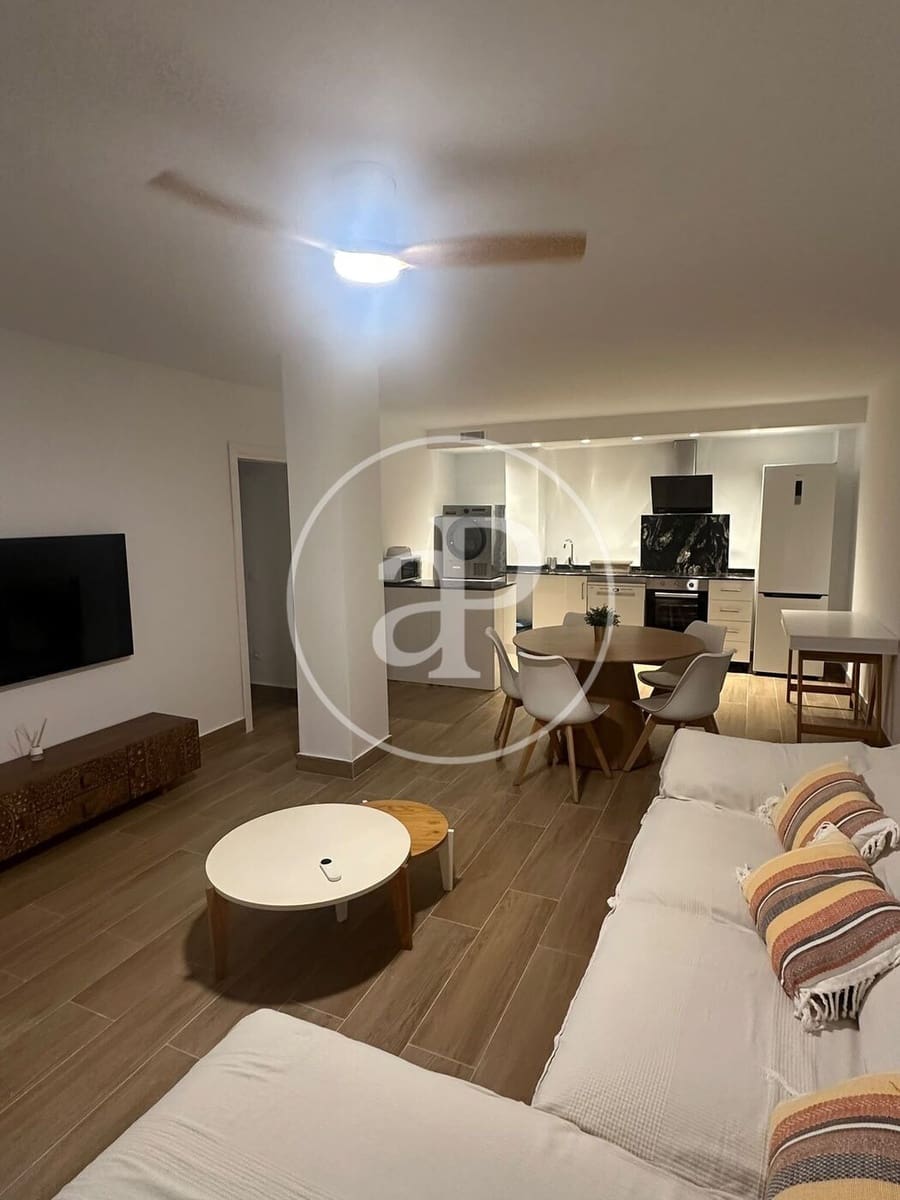 3 bedroom Apartment for rent in Alicante / Alacant city with pool - € 1,200 (Ref: 9942601)