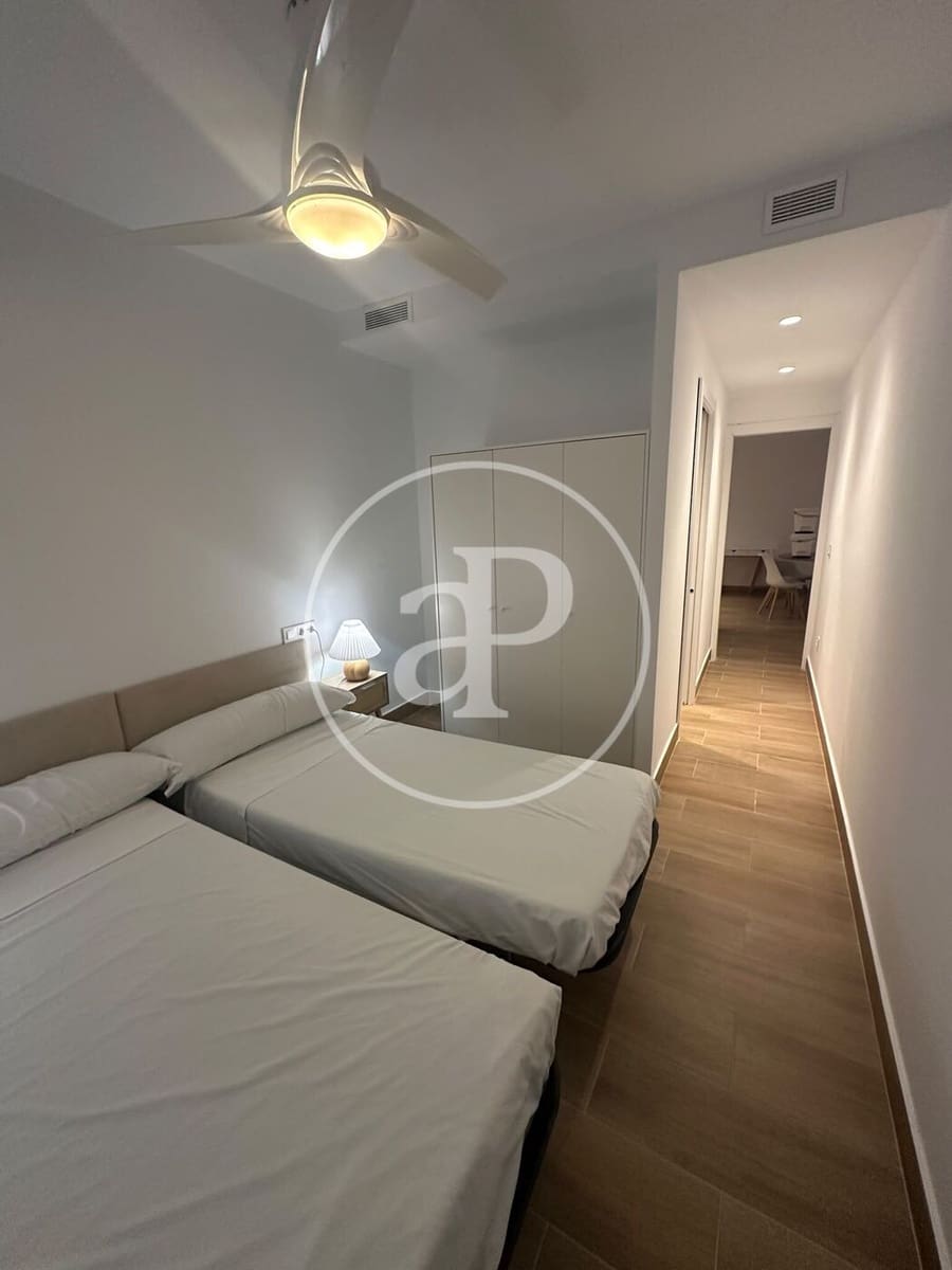 3 bedroom Apartment for rent in Alicante / Alacant city with pool - € 1,200 (Ref: 9942601)