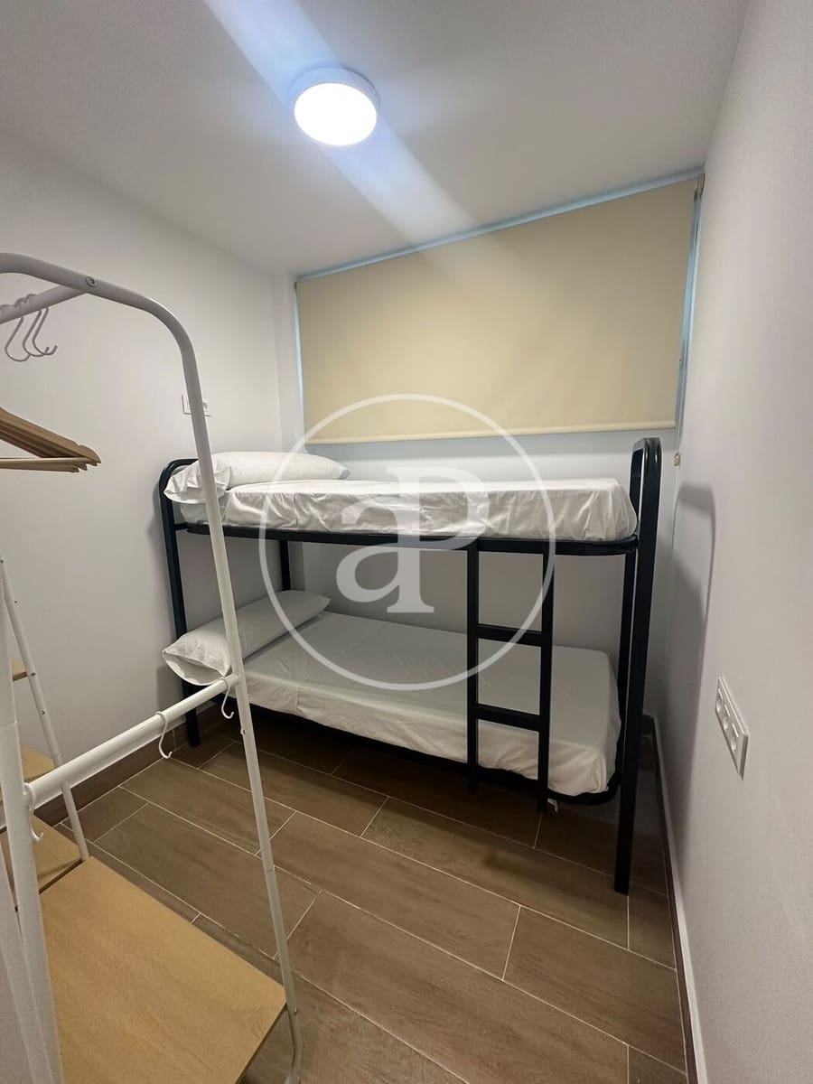 3 bedroom Apartment for rent in Alicante / Alacant city with pool - € 1,200 (Ref: 9942601)
