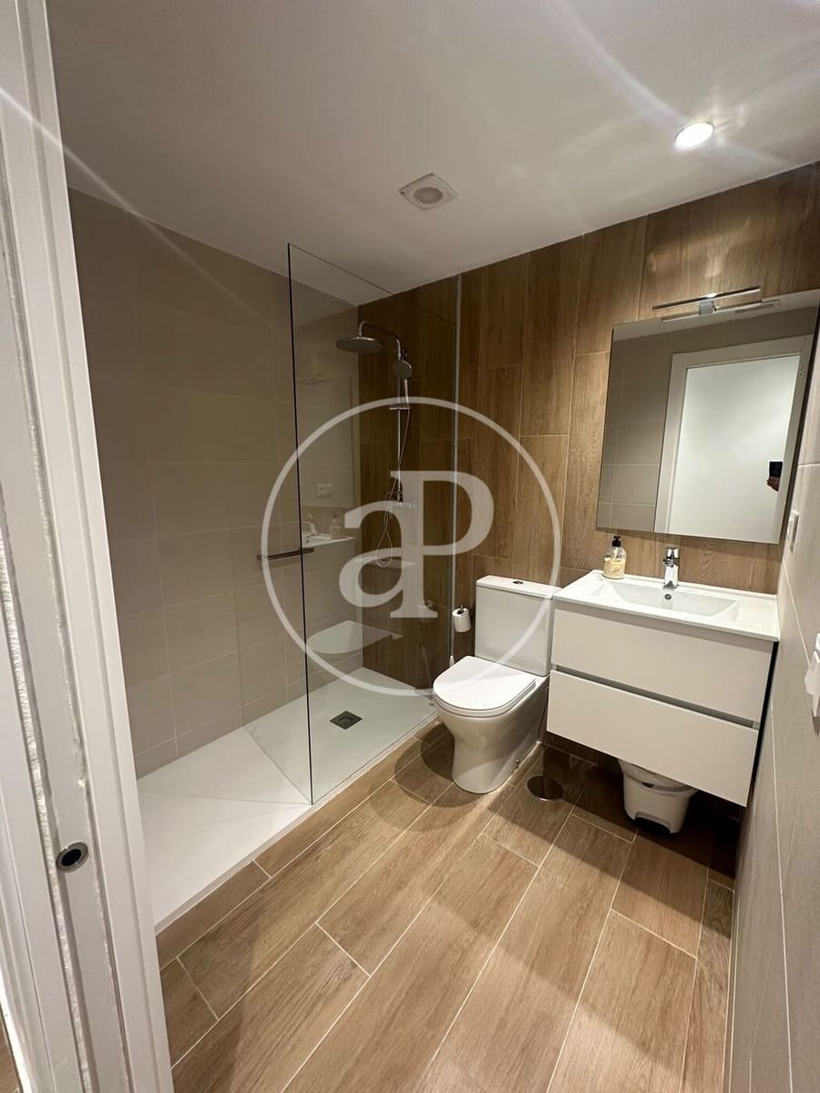 3 bedroom Apartment for rent in Alicante / Alacant city with pool - € 1,200 (Ref: 9942601)