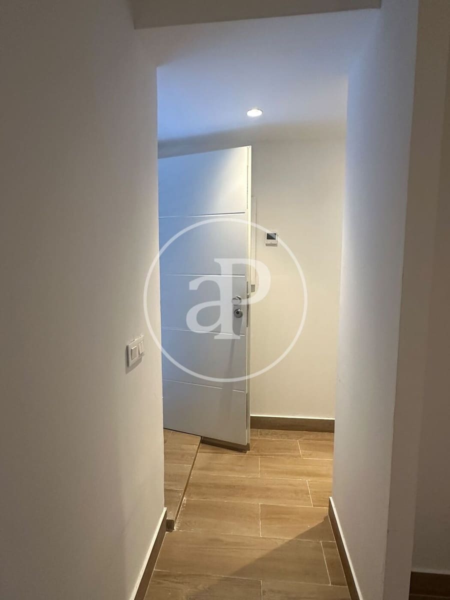 3 bedroom Apartment for rent in Alicante / Alacant city with pool - € 1,200 (Ref: 9942601)