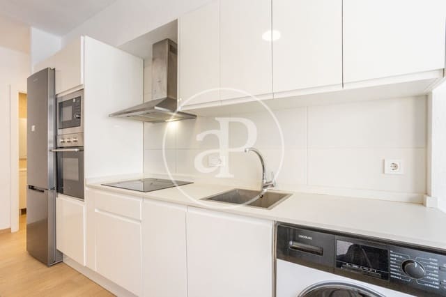 5 soveværelse Lejlighed til leje i Ciutat Jardi, Valencia by - € 2.000 (Ref: 9945789)