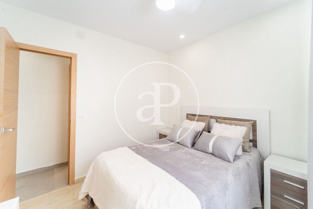 4 bedroom Apartment for sale in Alicante / Alacant city - € 259,000 (Ref: 9945791)