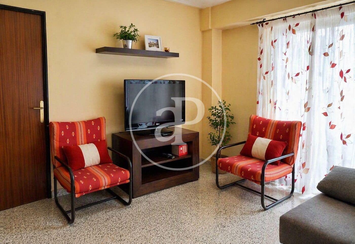 3 bedroom Apartment for rent in Valencia city - € 1,300 (Ref: 9945792)