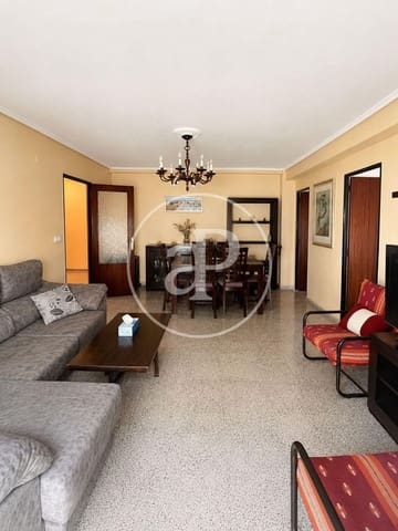 3 sovrum Lägenhet att hyra i Albors, Valencia stad - 1 300 € (Ref: 9945792)