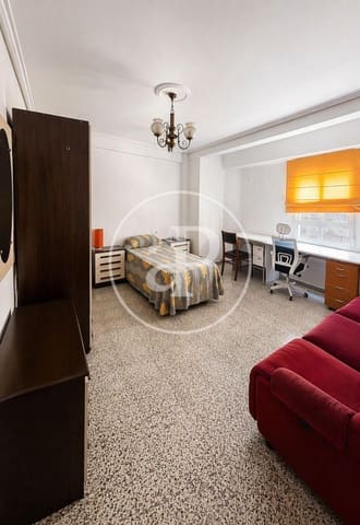 3 sovrum Lägenhet att hyra i Albors, Valencia stad - 1 300 € (Ref: 9945792)