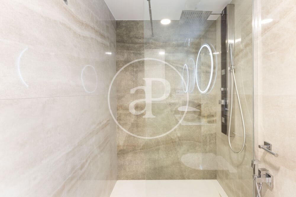 2 sypialnia Apartament na sprzedaż w Miasto Walencja z basenem - 840 000 € (Ref: 9947988)