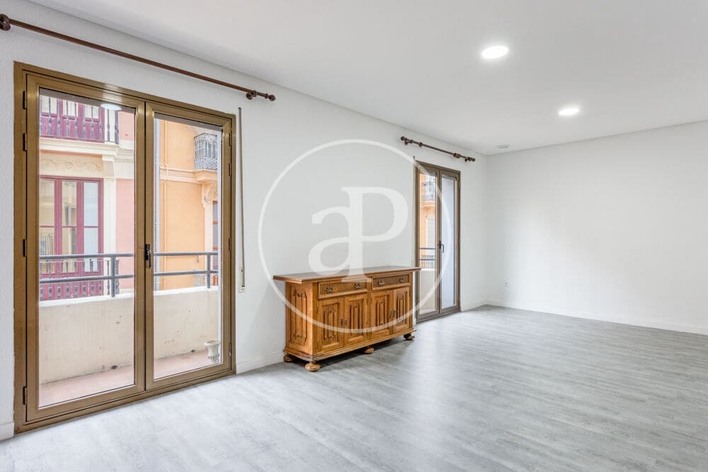 4 soveværelse Lejlighed til leje i Valencia by - € 2.100 (Ref: 9949861)