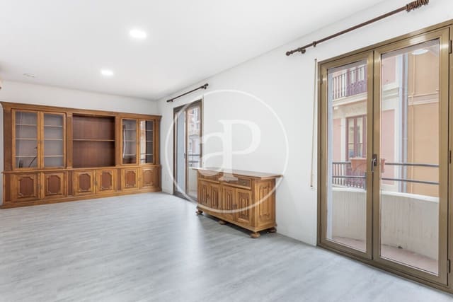 4 sovrum Lägenhet att hyra i El Mercat, Valencia stad - 2 100 € (Ref: 9949861)